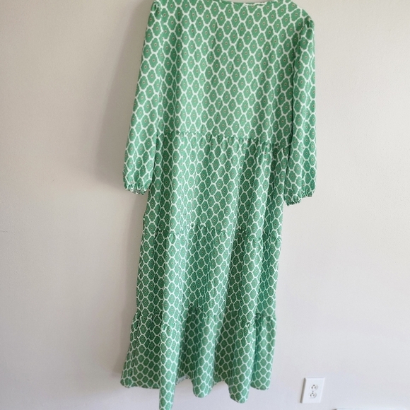 NWOT Green Patterned Maxi Boho Long Dress - Picture 2 of 4